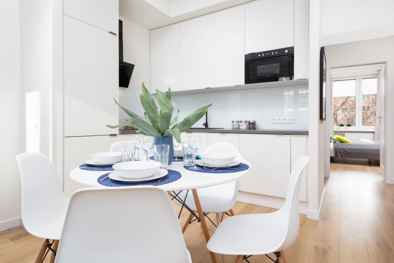 Family City Center Apartment By Renters Prestige Warsawa Bagian luar foto